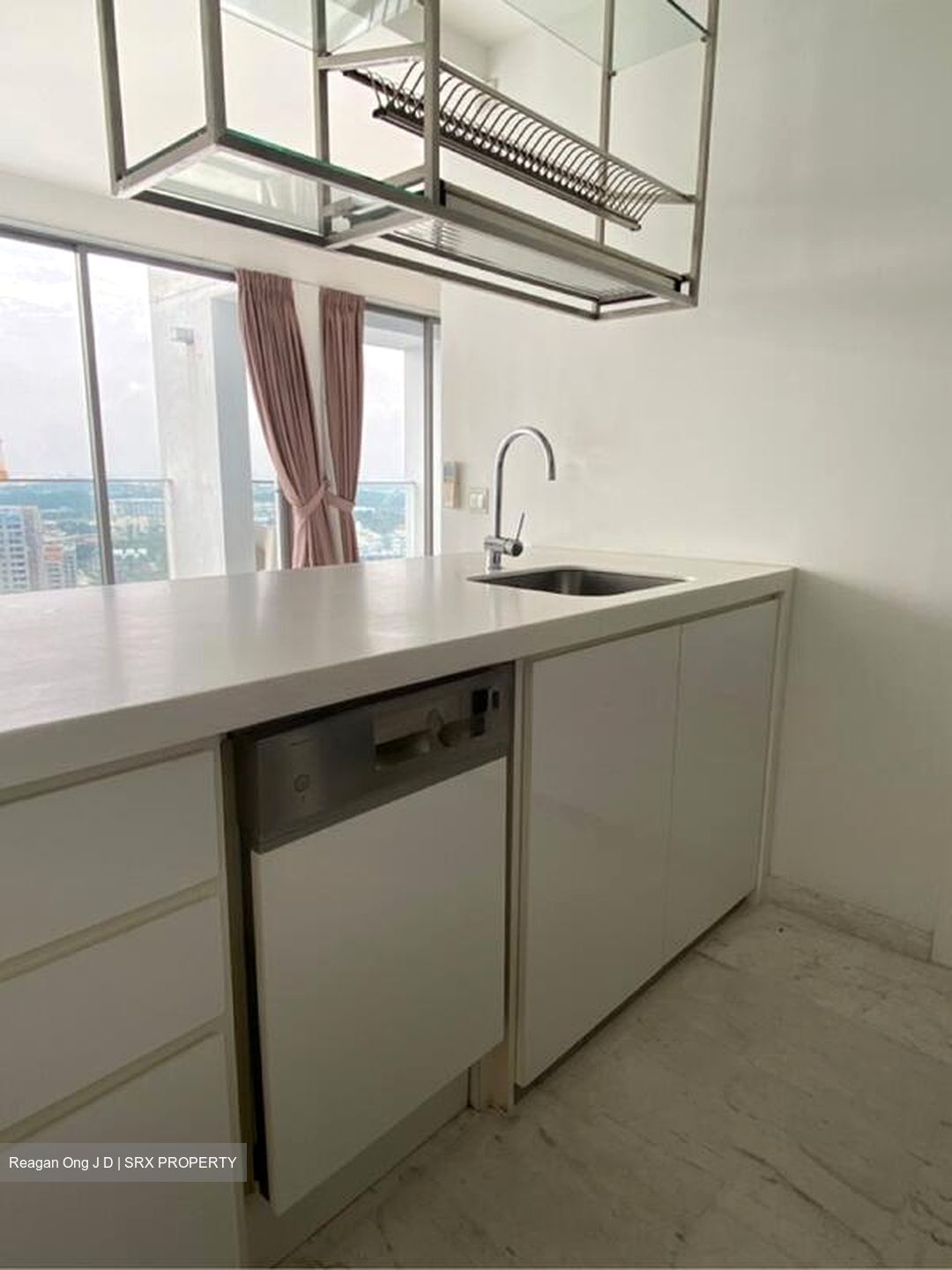 Centro Residences (D20), Condominium #516100101